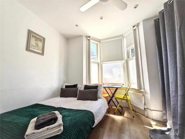 Apartment for rent in Cat Hill