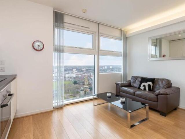 Apartment for rent in Wharfside, Trafford Park