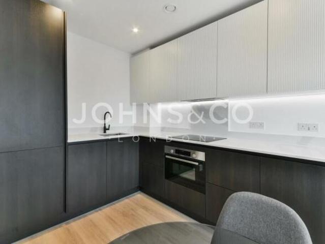 Apartment for rent in Acton, Greater London