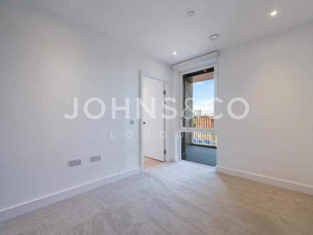 Apartment for rent in Acton, Greater London
