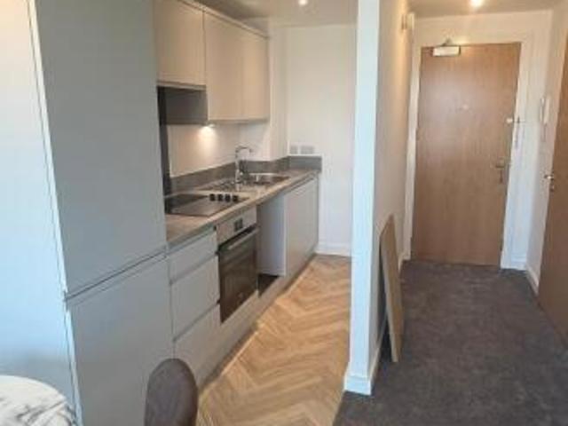 Apartment for rent in South Lane, West Yorkshire