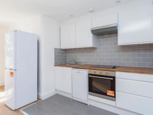 Apartment for rent in Woodberry Grove Estate, Greater London