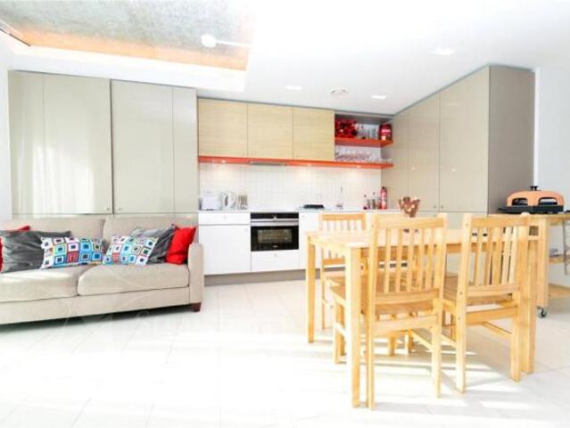 Apartment for sale in Cat Hill