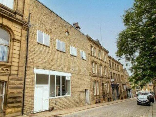 House for sale in Eightlands, Dewsbury
