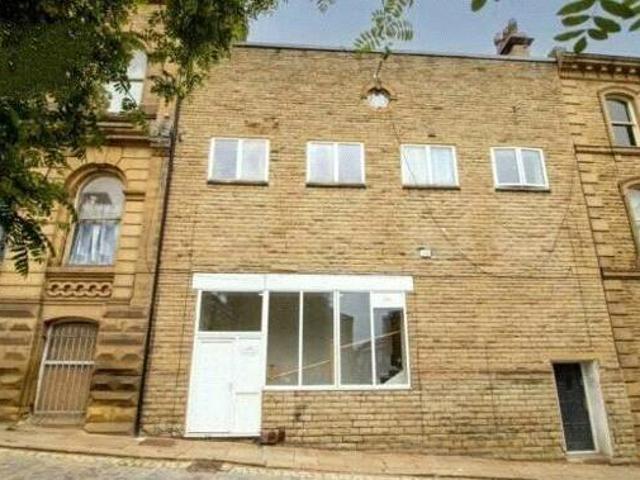 House for sale in Eightlands, Dewsbury