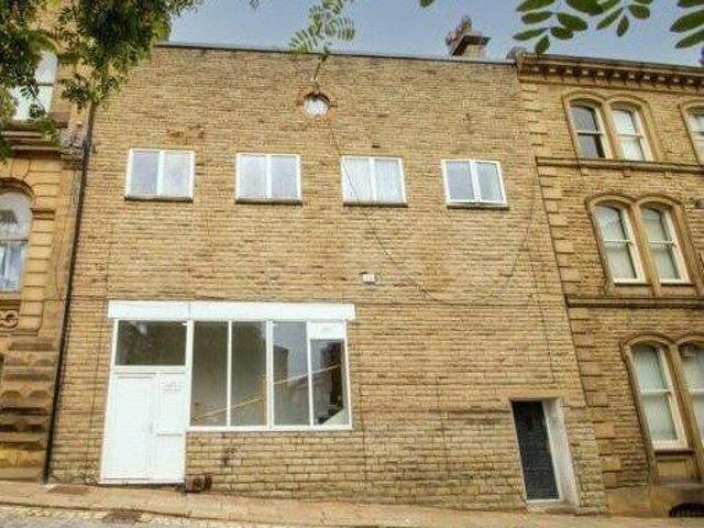 House for sale in Eightlands, Dewsbury