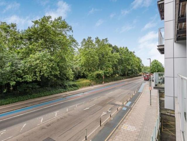 Apartment for sale in Cat Hill