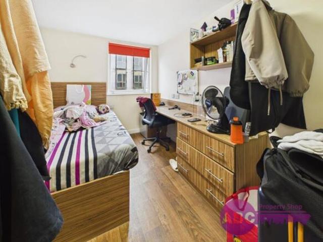 Apartment for sale in Calderstones