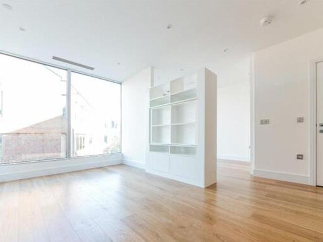 House for sale in London Borough of Hounslow, Feltham
