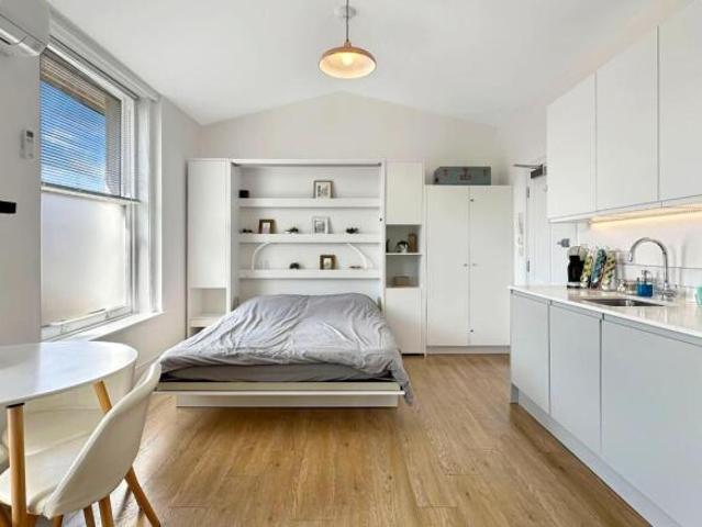Apartment for sale in Arbury, Cambridgeshire