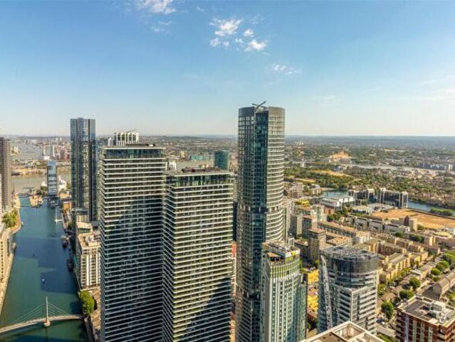 Apartment for sale in Canary Wharf, Greater London