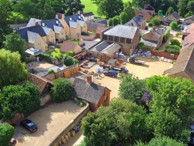 House for sale in Hampton Green, Cambridgeshire