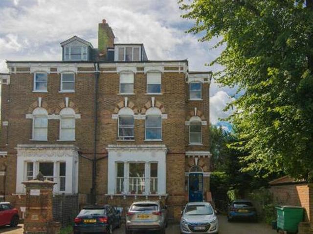 House for sale in Twickenham, Greater London