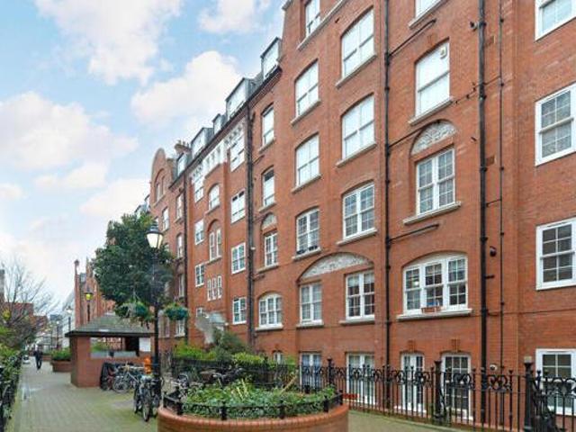 House for sale in City of London, Greater London