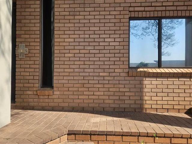 Apartment for rent in Akasia