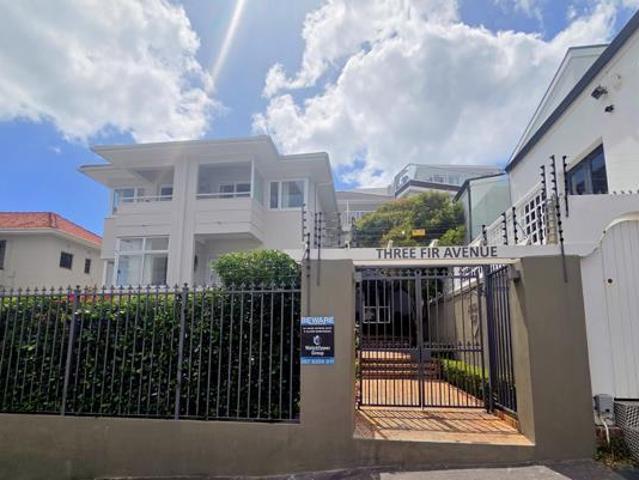 Apartment for rent in Bantry Bay, Cape Town