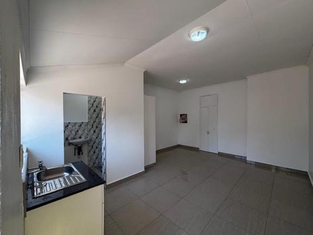 Apartment for rent in Waterkloof, Gauteng