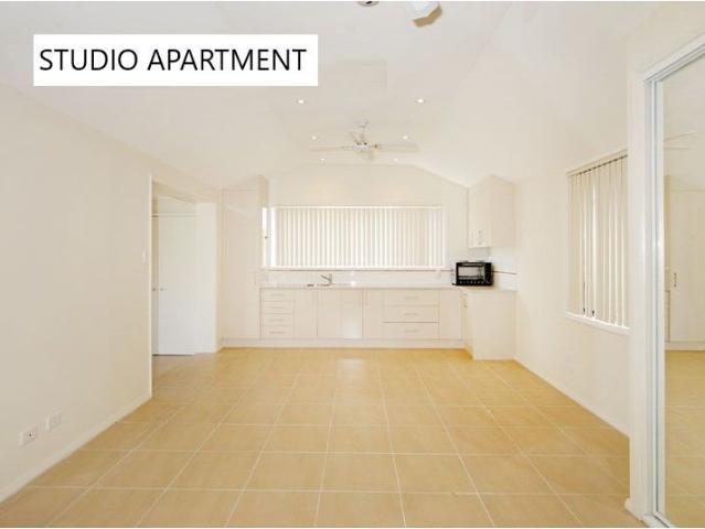 Granny Flat for rent in Bateau Bay, New South Wales