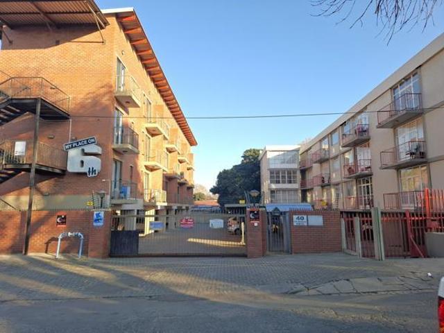 Apartment for rent in Nooitgedacht, Gauteng