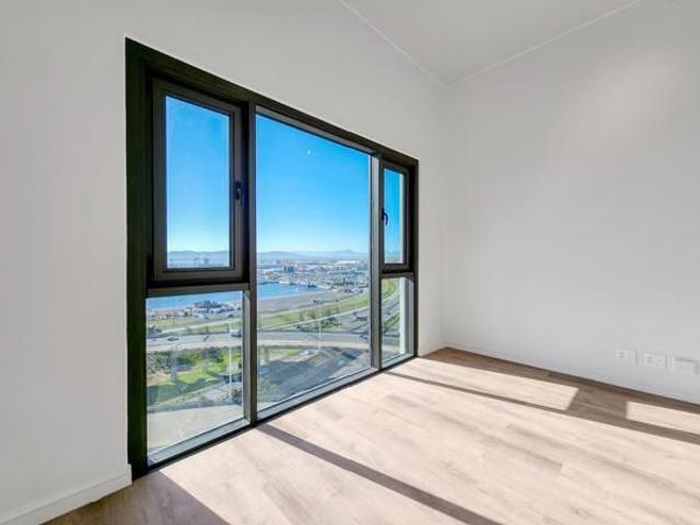 Apartment for rent in Foreshore, Cape Town