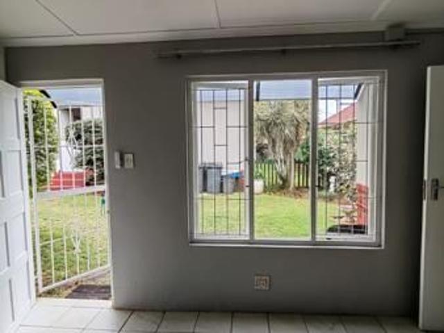 Apartment for rent in Seaview, Kwazulu-natal