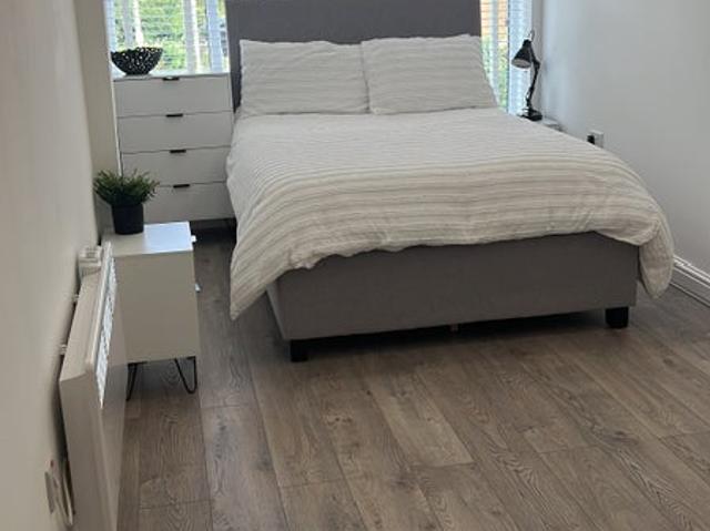 Studio for rent in Park Lane, Bury