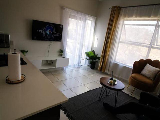 Apartment for rent in Oakdene, Vosloorus