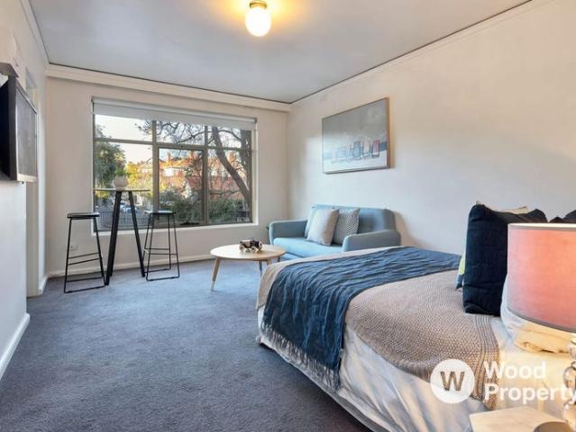 Granny Flat for rent in St Kilda, Melbourne