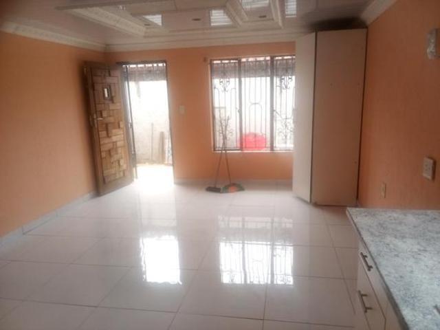 Apartment for rent in Protea Glen, Soweto