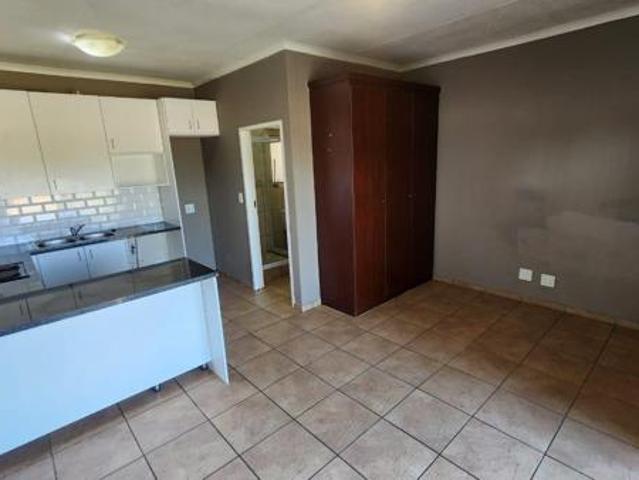 Apartment for rent in North West