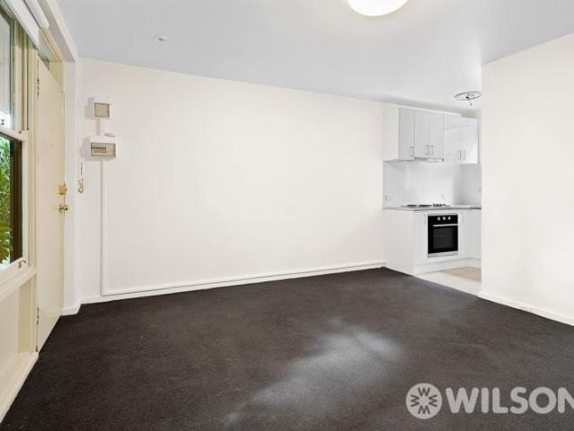 Granny Flat for rent in St Kilda, Melbourne
