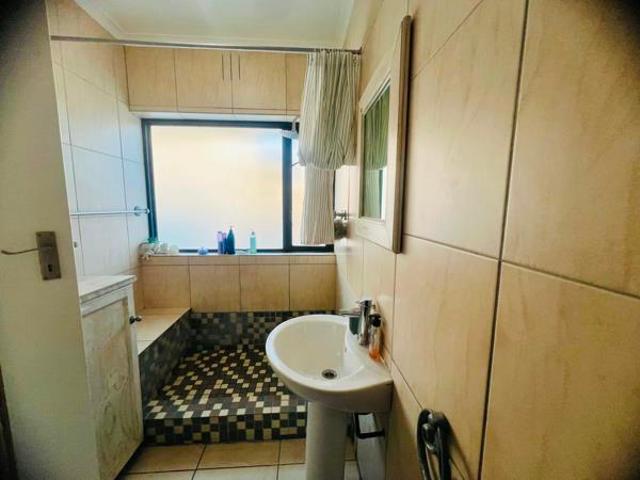Property for rent in Cape Town, Western Cape