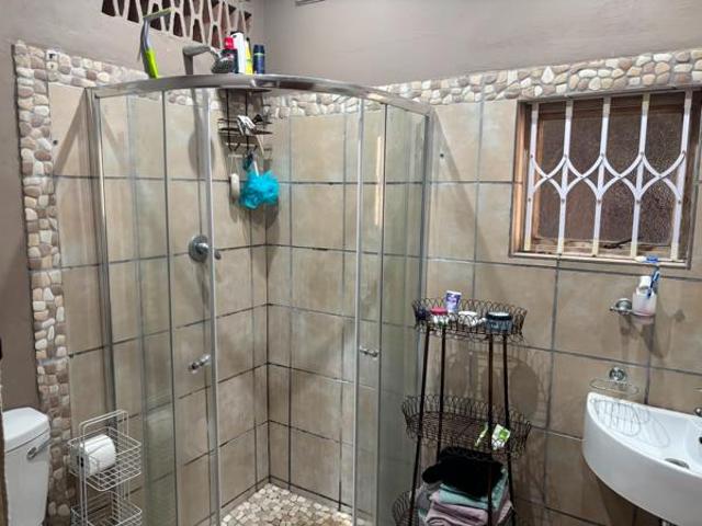 Property for rent in Seaview, Kwazulu-natal