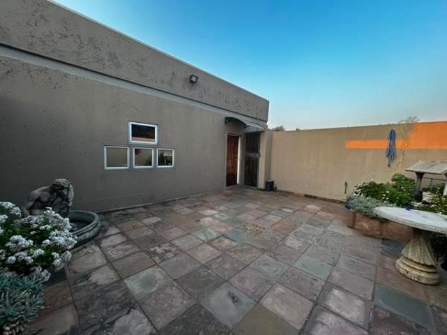 Property for rent in Waterkloof, Gauteng