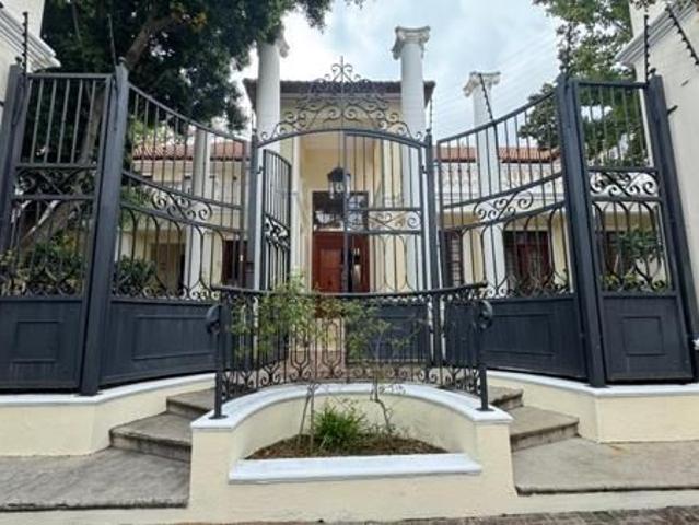 Apartment for rent in Waterkloof, Gauteng