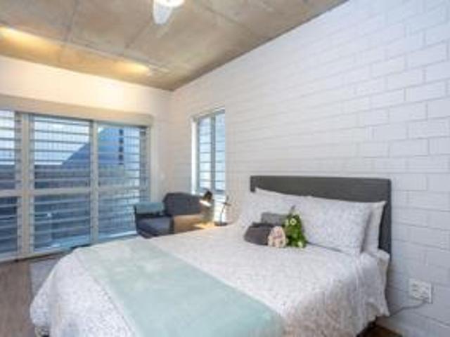 Apartment for rent in Woodstock, Cape Town