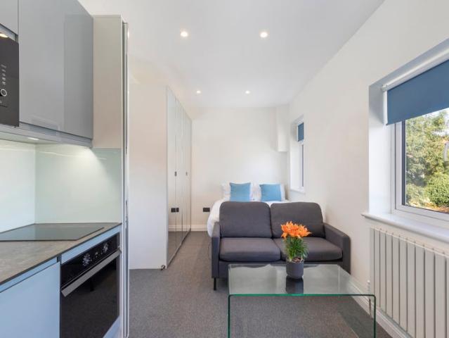 Studio for rent in London Borough of Ealing, Greater London