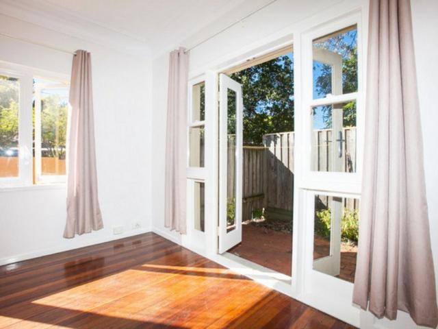 Granny Flat for rent in Hill End, Greater Brisbane