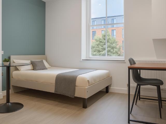Studio for rent in Stokes Croft, Feckenham