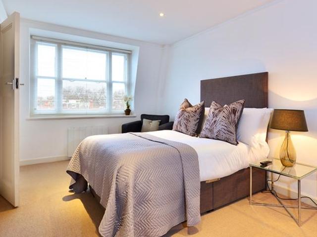 Apartment for rent in Mayfair, Greater London