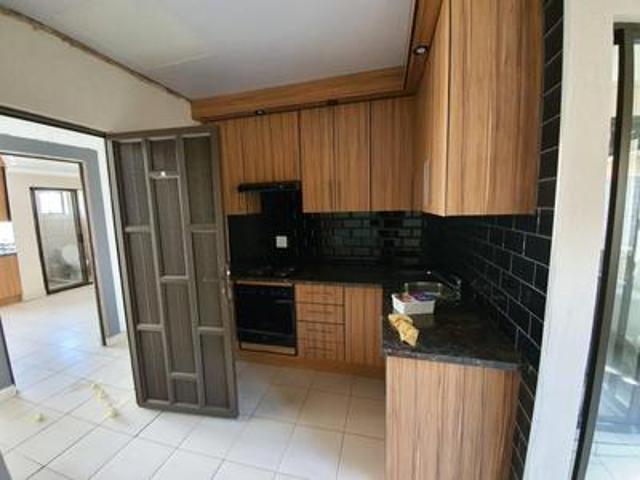 Commercial for rent in Dr Kenneth Kaunda, North West