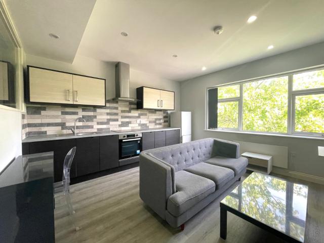 Studio for rent in Horsforth, West Yorkshire