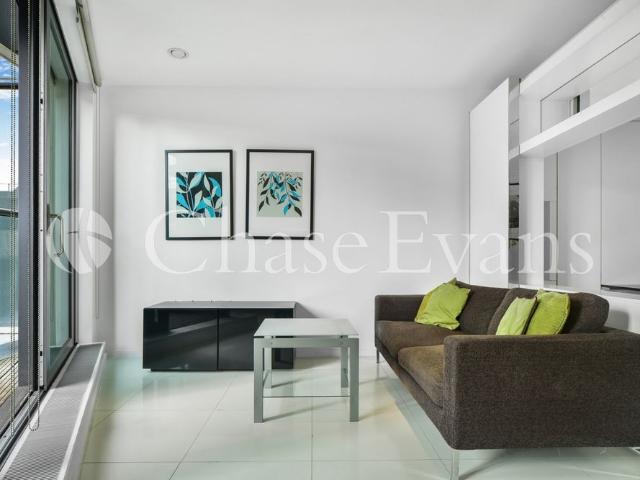 Studio for rent in Isle Of Dogs, Greater London