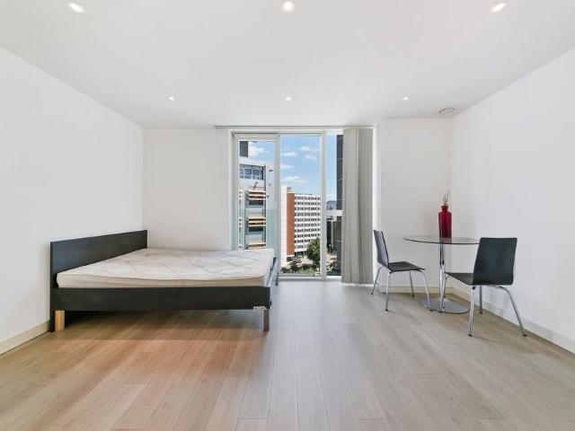 Studio for rent in London Borough of Croydon, Greater London