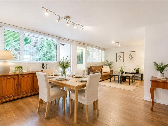 Studio for rent in Earl's Court, Greater London