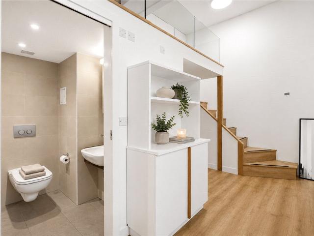 Studio for rent in Earl's Court, Greater London