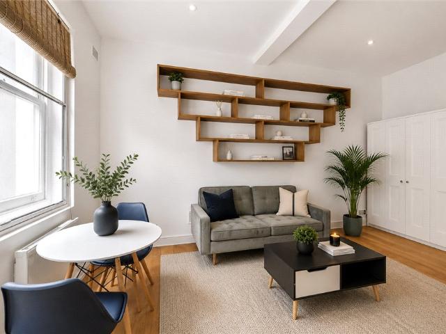 Studio for rent in Earl's Court, Greater London