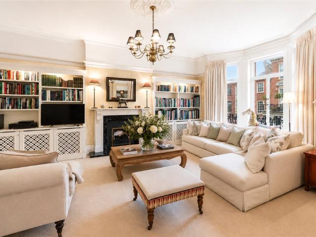 Studio for rent in Earl's Court, Greater London