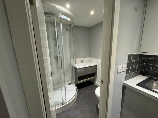 Studio for rent in Chapel Allerton, Leeds