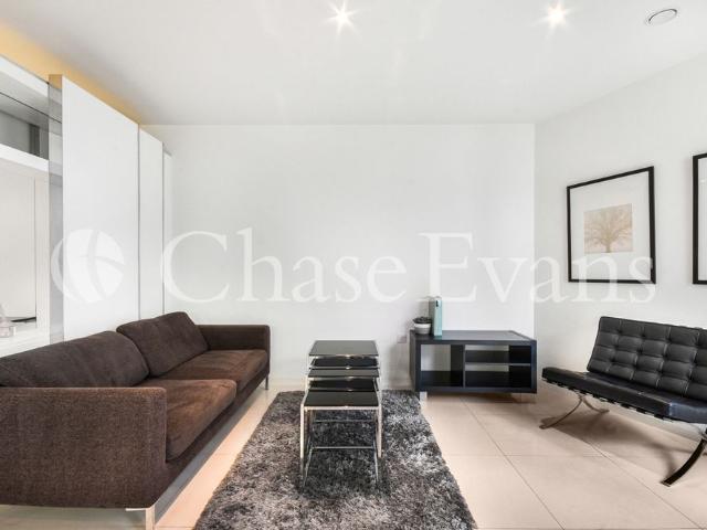 Studio for rent in Isle Of Dogs, Greater London